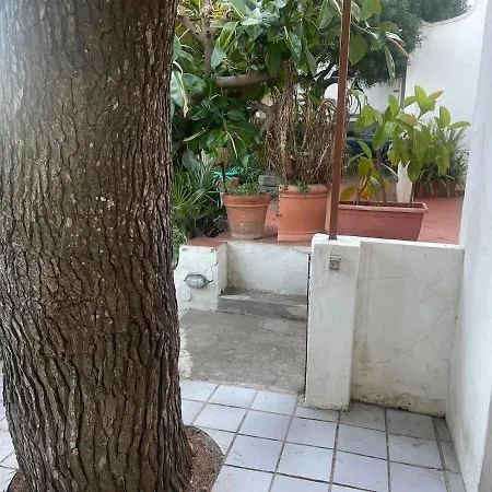 Appartamento Anna's Terrace - Via Reginaldo Giuliani 13 *